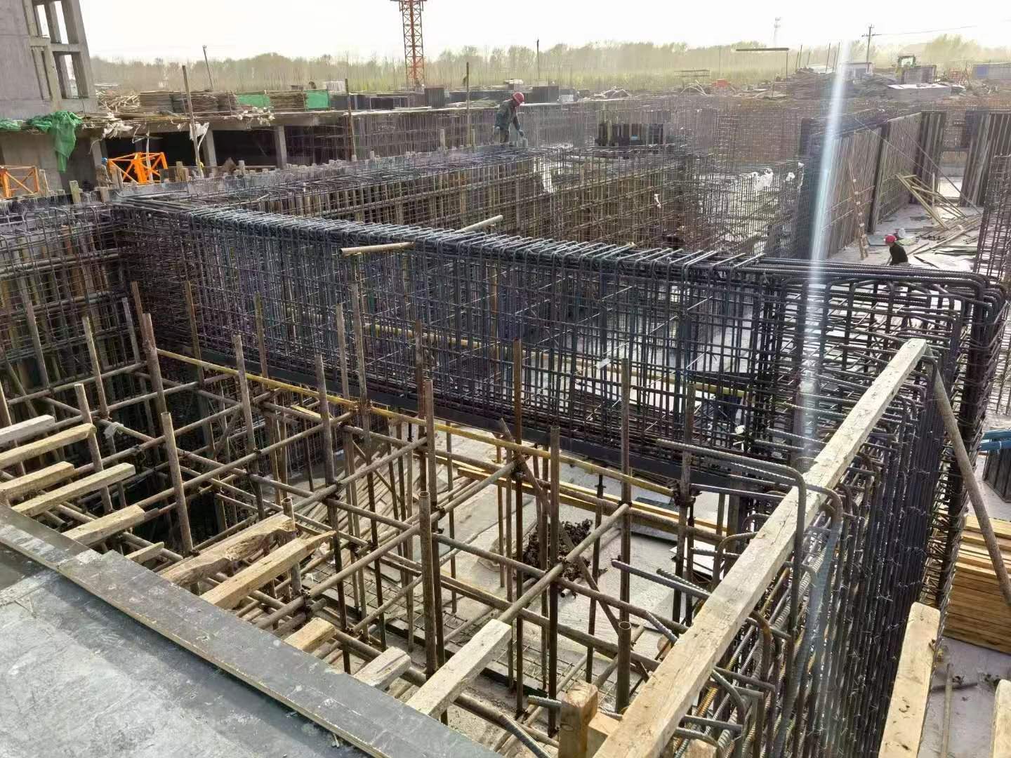 菏泽建筑基础筏板施工时混凝土有哪些常见问题?